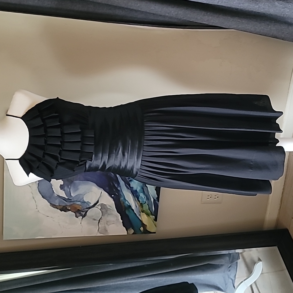 🖤 BCBG MAXAZRIA Silk Little Black Cocktail Dress